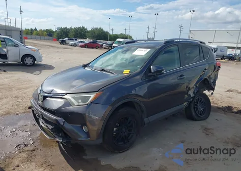 2017 Toyota Rav4 Xle z USA, uszkodzony, nr VIN 2T3WFREV2HW351307